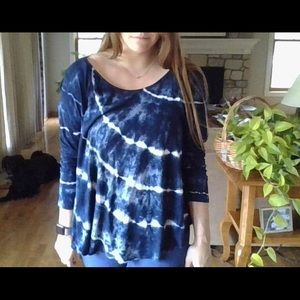 Flowy, navy tie-dye shirt